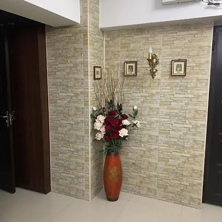 Chic Piata Constitutiei - Near The Palace Of Parliament * Boekarest