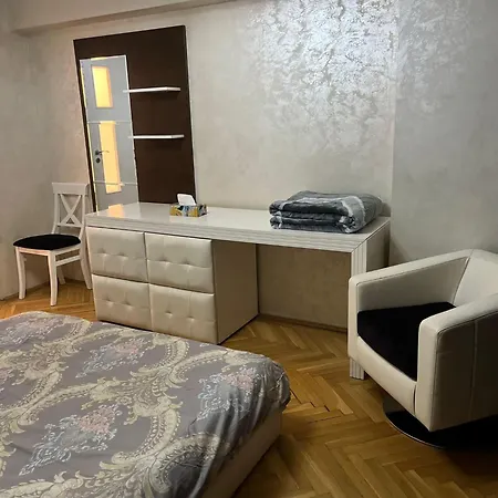 Chic Piata Constitutiei - Near The Palace Of Parliament