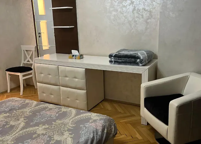 Chic Piata Constitutiei - Near The Palace Of Parliament