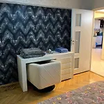 Apartman Chic Piata Constitutiei - Near The Palace Of Parliament Bukarest
